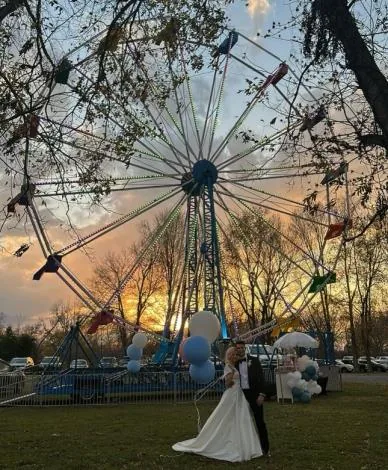 Ferris Wheels at Weddings
