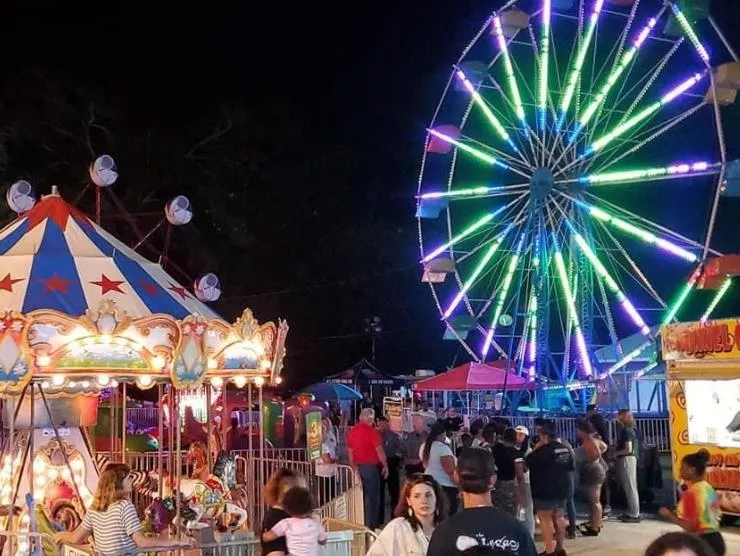 Ferris Wheel Rides